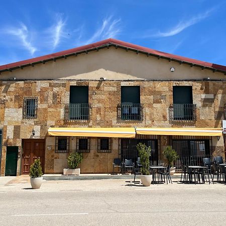 Hostal Restaurante Bustos Villarrubio Экстерьер фото