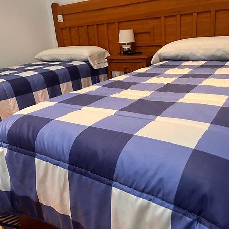 Hostal Restaurante Bustos Villarrubio Экстерьер фото