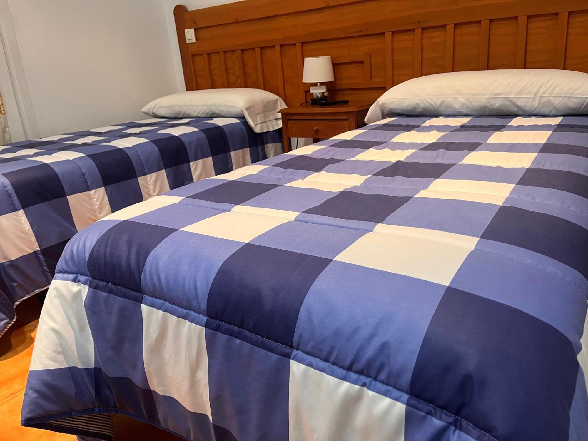Hostal Restaurante Bustos Villarrubio Экстерьер фото